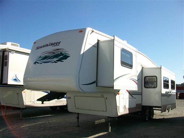 Used 2002 Keystone Montana 298RLS Fifth Wheel For Sale